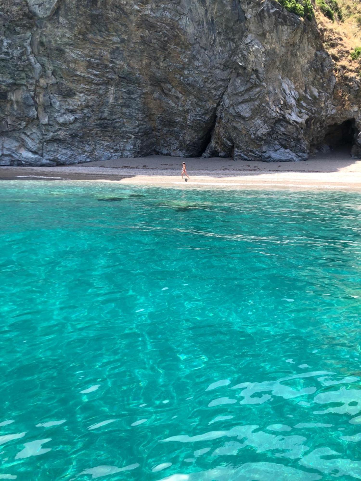 Golfo Di Tindari Apartments Falcone Exteriör bild