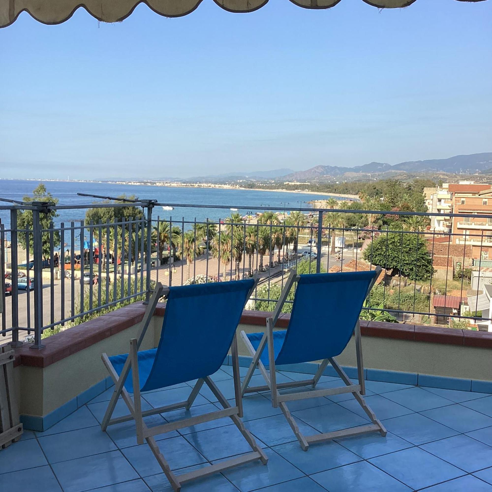 Golfo Di Tindari Apartments Falcone Exteriör bild