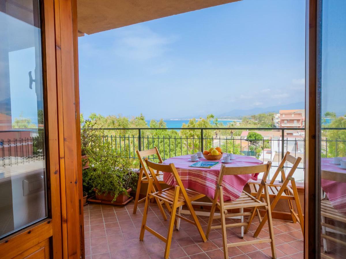 Golfo Di Tindari Apartments Falcone Exteriör bild