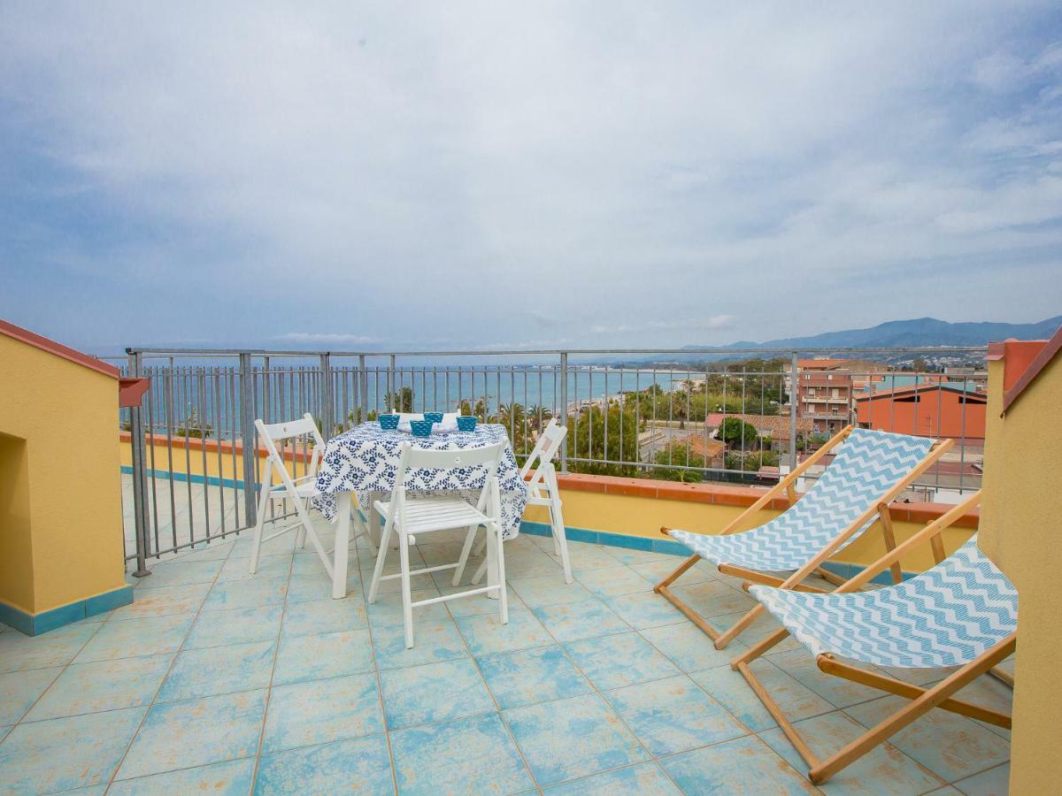 Golfo Di Tindari Apartments Falcone Exteriör bild