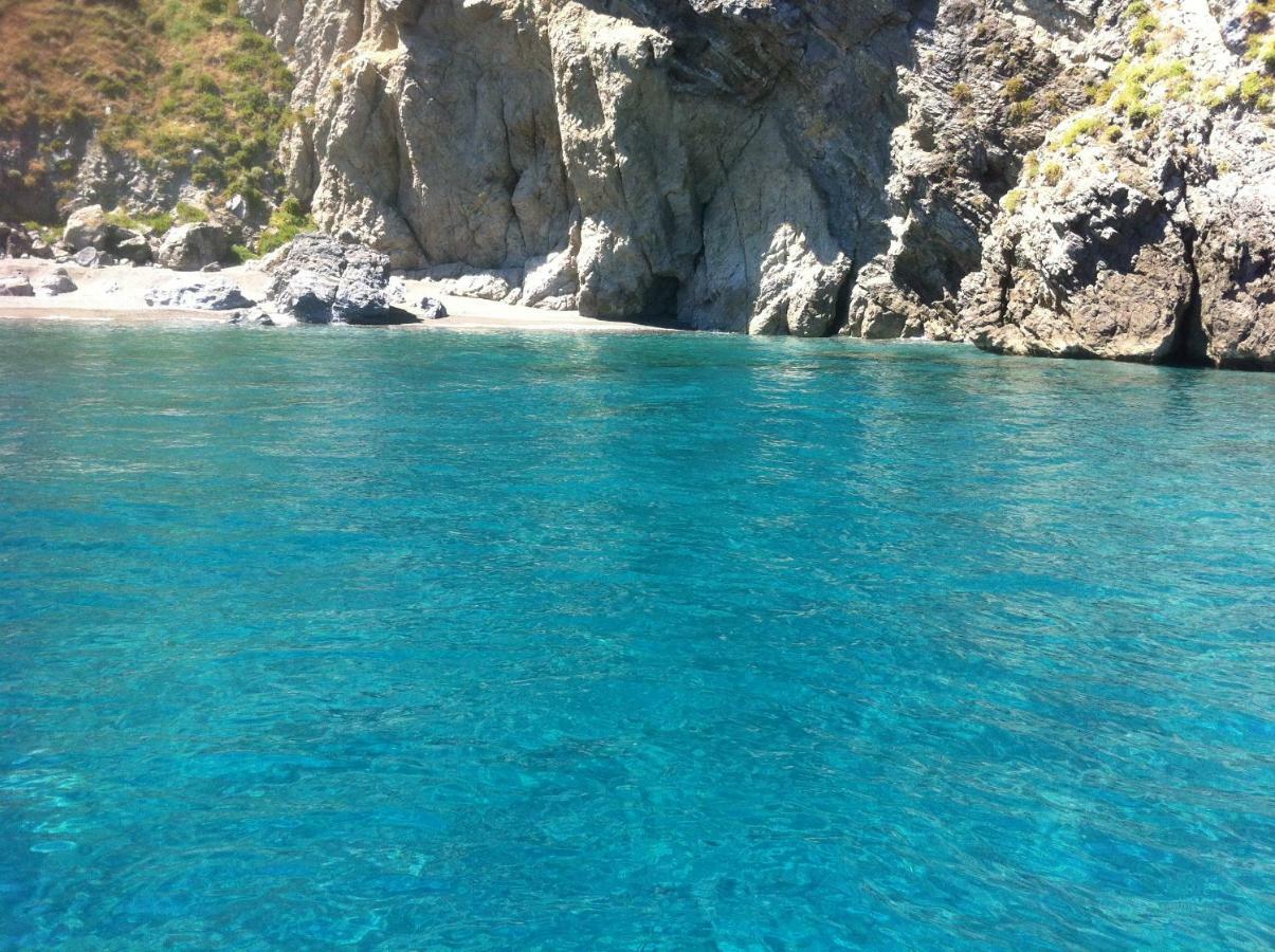 Golfo Di Tindari Apartments Falcone Exteriör bild